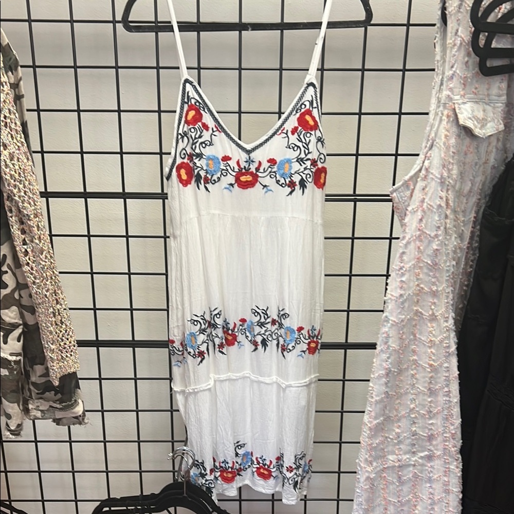 Floral Embroidered White Midi Dress